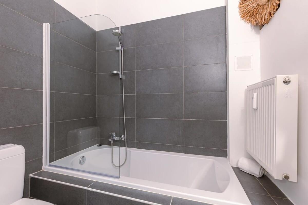 Huswell - Comfy Apartment With Side Seaview And 2 Free Bikes Knokke-Heist Esterno foto